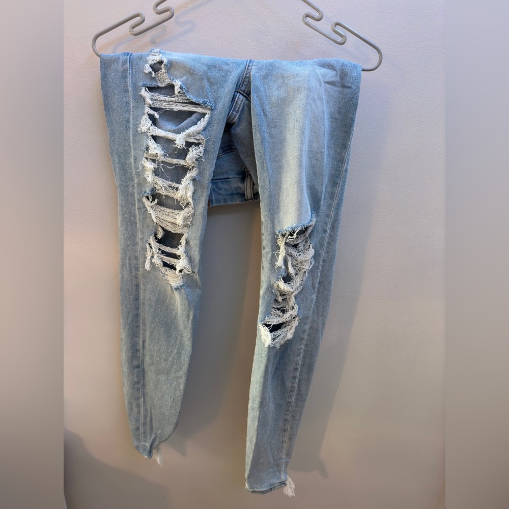 American Eagle ripped curvy high rise jegging jeans